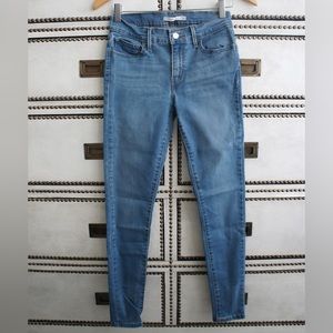 Levi’s 710 Super Skinny Jeans - Medium Wash